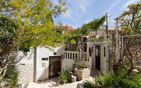 Apartments Varos